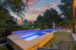 Downtown Retreat: sleeps 24 : 2 Pools/Spas : Gyms : Game Rooms : Fire Pit - Image 4