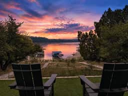 Lake House : Dock & Slip : Heated Pool : Boat Launch : Beach : Game Room - Image 2