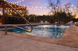 Austin | Pool, Hot Tub & Pickleball - Image 5