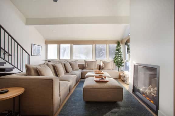Luxe Copper Mountain Ski-In/Ski-Out Condo - Image 1