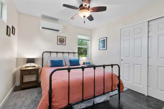 Secluded Guest House in beautiful setting - Image 1
