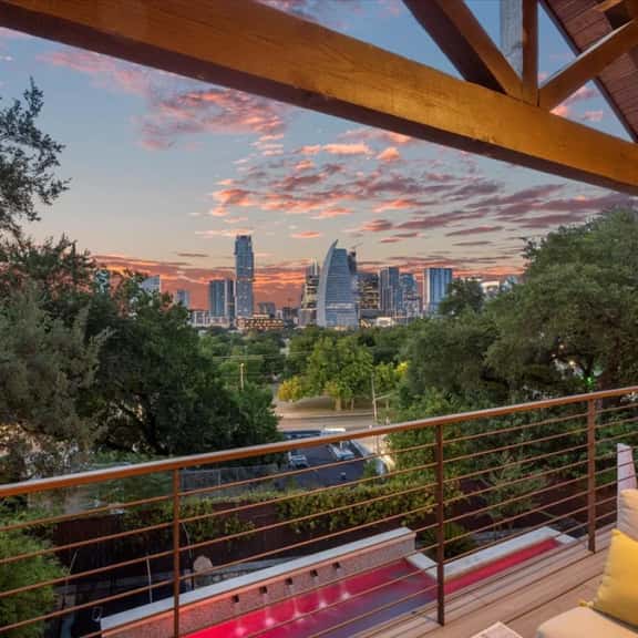 Downtown Retreat: sleeps 24 : 2 Pools/Spas : Gyms : Game Rooms : Fire Pit - Image 1