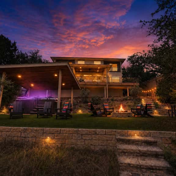 Lake House : Dock & Slip : Heated Pool : Boat Launch : Beach : Game Room - Image 1