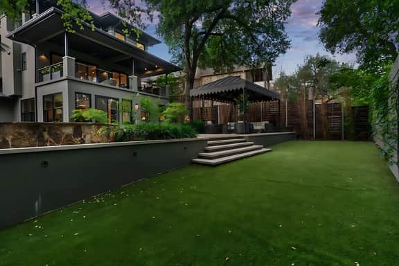Downtown Oasis : Heated Pool : Spa : Outdoor Living/Dinning : Game Room - Image 5