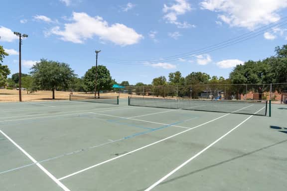 Banksy Bungalow in Zilker, Pickleball, Close to Downtown - Image 5