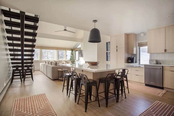 Luxe Copper Mountain Ski-In/Ski-Out Condo - Image 2