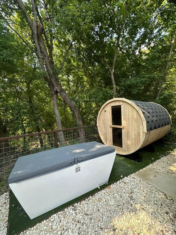 Wellness Retreat, Cold Plunge, Sauna, & Greenbelt - Image 4